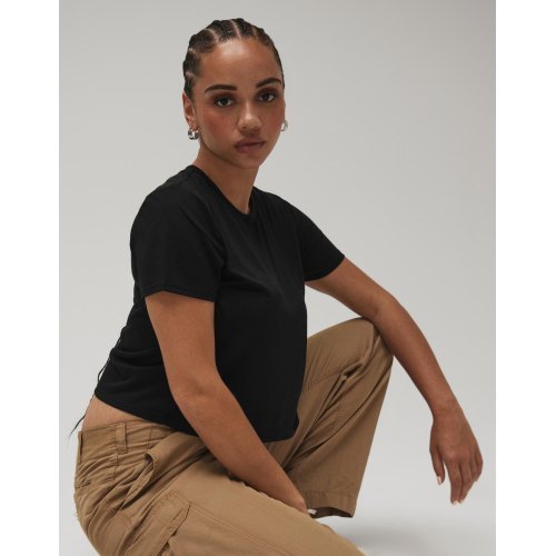 Moteriški marškinėliai Flowy Cropped ( 8882 ) Bella+Canvas